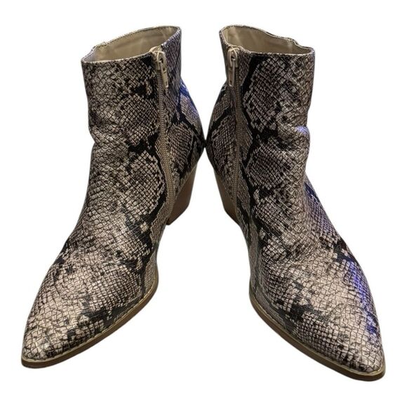 Lulus x Matisse Collab Spirit Snakeskin Heeled Western Ankle Boot Booties 8 - Picture 3 of 6